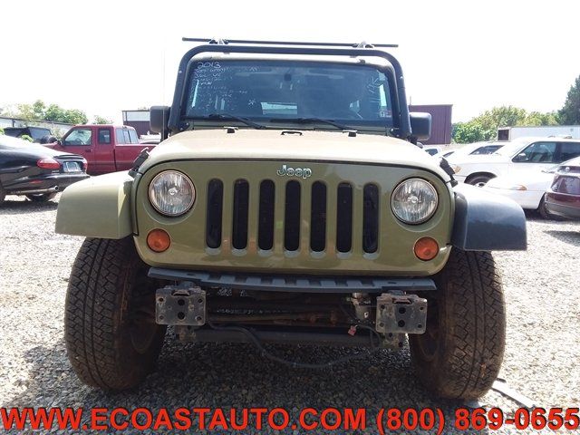 Used 2013 Jeep Wrangler Unlimited Sahara w/ Dual Top Group AWD/4WD image 7