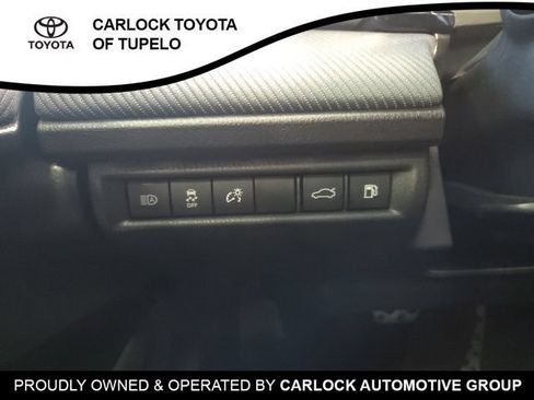 Used 2025 Toyota Camry SE w/ Convenience Package FWD image 26