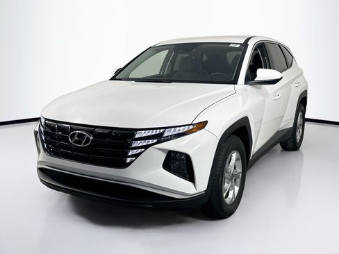 Used 2023 Hyundai Tucson SE FWD image 1