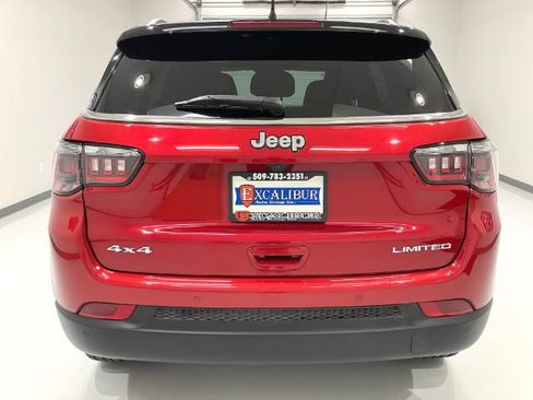Used 2025 Jeep Compass Limited AWD/4WD image 16