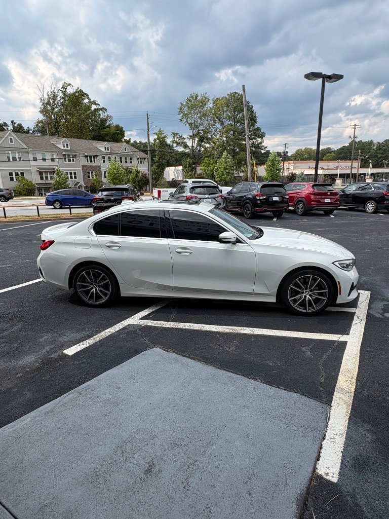 Used 2021 BMW 330i Sedan w/ Driving Assistance Package RWD image 4