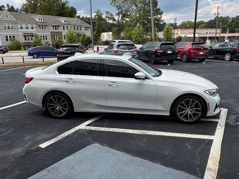 Used 2021 BMW 330i Sedan w/ Driving Assistance Package RWD image 4