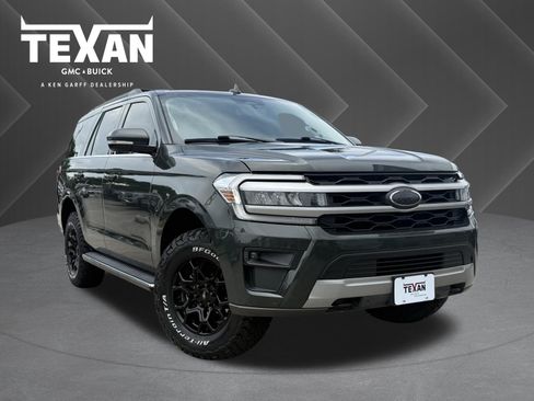 Used 2022 Ford Expedition XLT AWD/4WD image 1