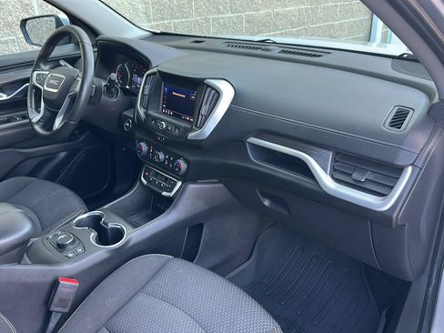 Used 2022 GMC Terrain SLE w/ Driver Convenience Package FWD image 21