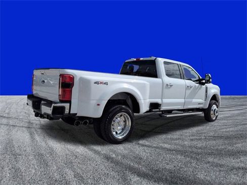 Certified 2026 Ford F450 Lariat w/ Chrome Package image 4