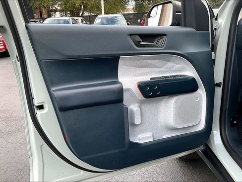 Used 2024 Ford Maverick XLT image 19