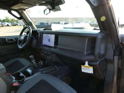 New 2026 Ford Bronco 2-Door w/ Sasquatch Package AWD/4WD image 10