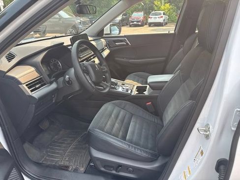 Used 2022 Mitsubishi Outlander SE AWD/4WD image 5
