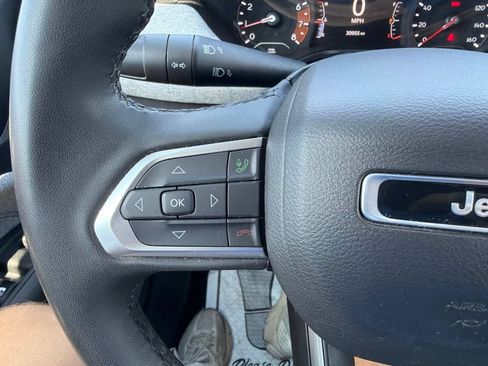 Used 2023 Jeep Compass Latitude w/ Convenience Group AWD/4WD image 17