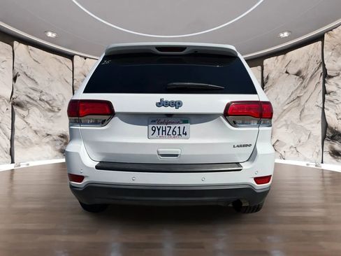 Used 2021 Jeep Grand Cherokee Laredo RWD image 7