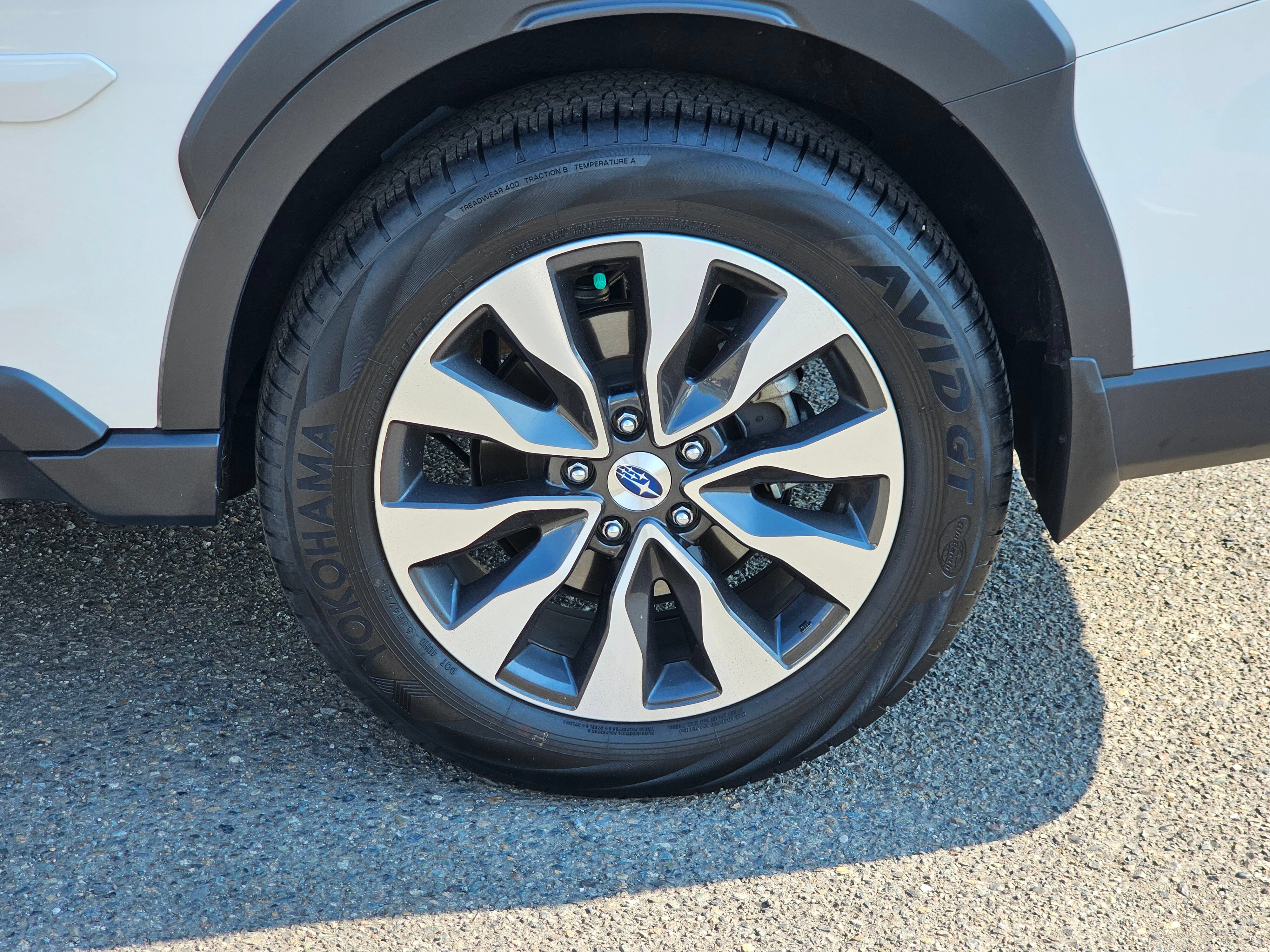 Used 2025 Subaru Outback Limited AWD/4WD image 9