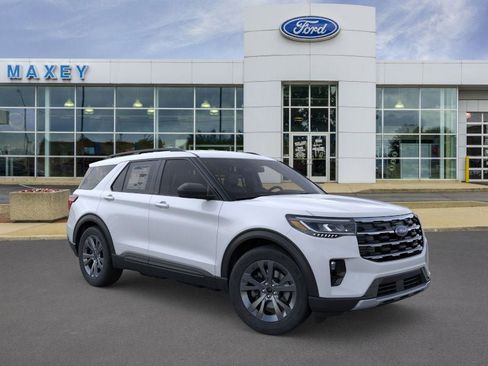 New 2026 Ford Explorer Active w/ Active Comfort Package AWD/4WD image 7
