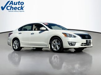 Used 2013 Nissan Altima 2.5 SL w/ Technology Pkg FWD video 1