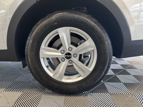 New 2026 Kia Sorento LX FWD image 7