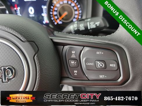 New 2025 Jeep Wrangler Unlimited Rubicon w/ Steel Bumper Group image 17