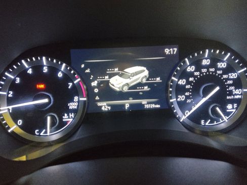 Used 2020 Toyota Highlander Limited image 23