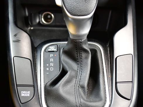 Used 2025 Kia Soul LX w/ LX Technology Package image 27