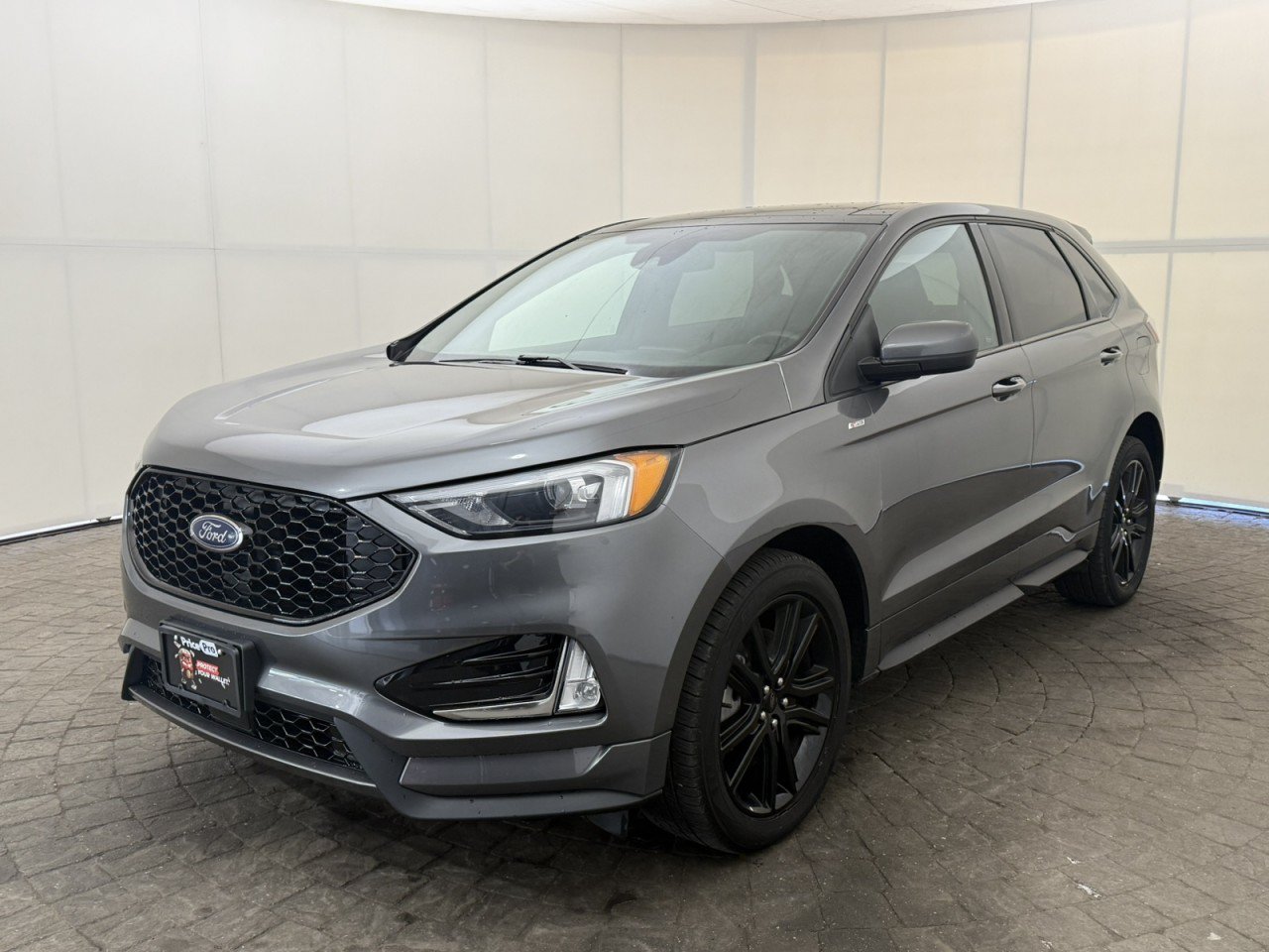 Used 2023 Ford Edge ST-Line AWD/4WD image 3