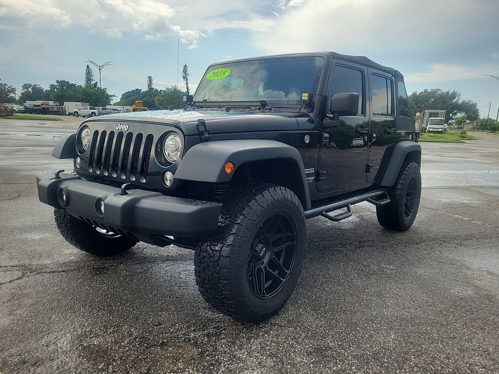 Used 2018 Jeep Wrangler Unlimited Sport S AWD/4WD image 2