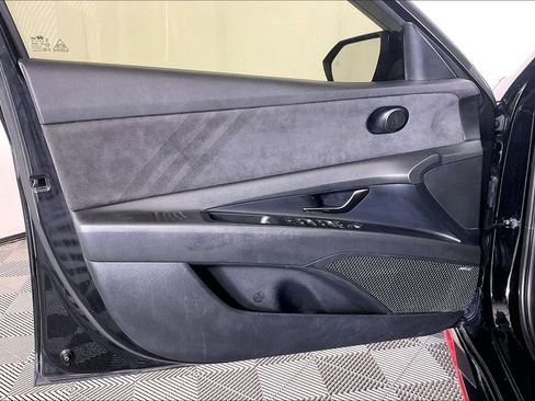 Used 2022 Hyundai Elantra N FWD image 22