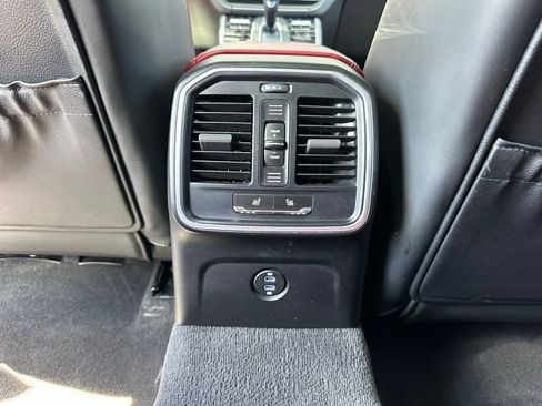 Certified 2023 Porsche Macan AWD/4WD image 38