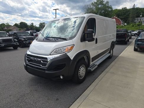 Used 2025 RAM ProMaster 2500 w/ U-Haul Equipment Group FWD image 3