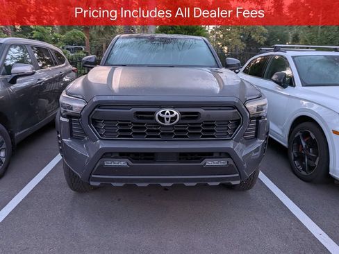 Certified 2025 Toyota Tacoma TRD Off-Road AWD/4WD image 2