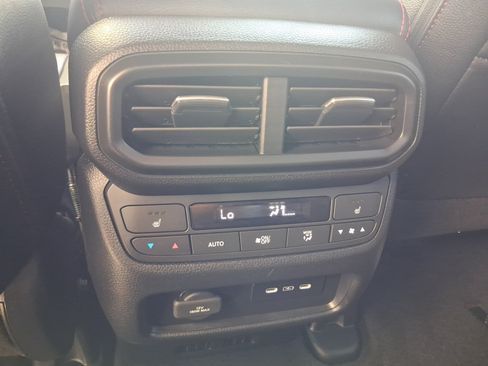 Used 2025 Honda Ridgeline Black Edition image 26