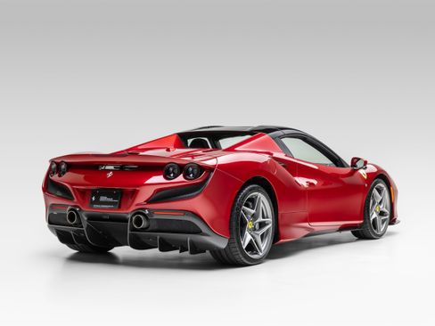 Certified 2023 Ferrari F8 Tributo RWD image 8