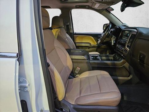 Used 2018 GMC Sierra 1500 Denali w/ Denali Ultimate Package AWD/4WD image 17