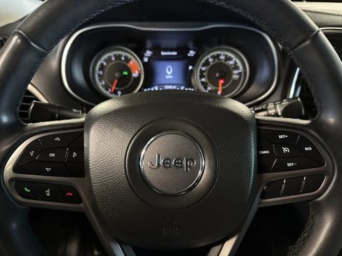 Used 2021 Jeep Cherokee Latitude Lux w/ Comfort/Convenience Group image 41