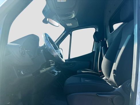 New 2025 Mercedes-Benz eSprinter 170 Cargo image 36