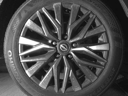 Used 2025 Nissan Altima 2.5 SV image 15