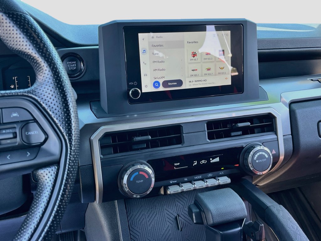 Used 2025 Toyota Tacoma SR5 AWD/4WD image 14