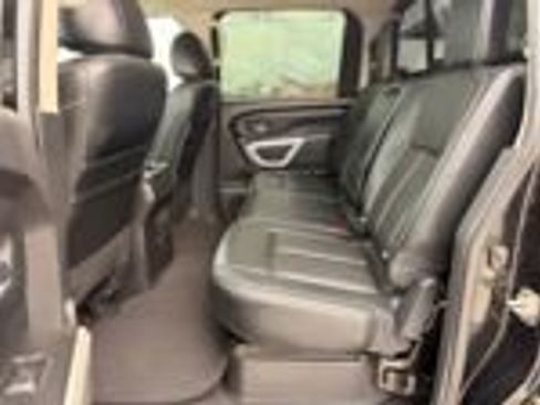 Used 2016 Nissan Titan PRO-4X w/ Pro-4x Convenience Package AWD/4WD image 22