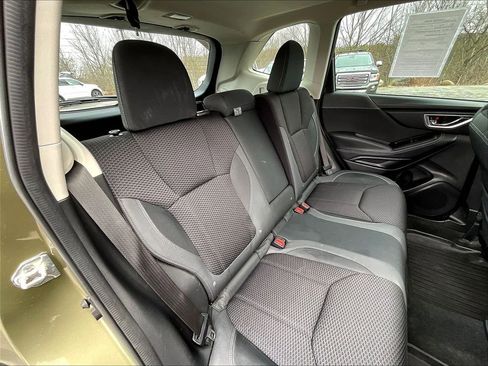 Used 2023 Subaru Forester Premium image 15