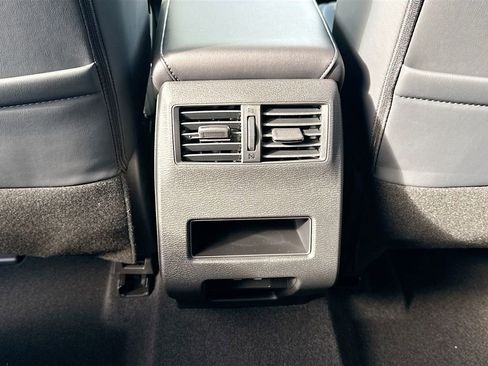 New 2025 Mitsubishi Outlander SE image 27