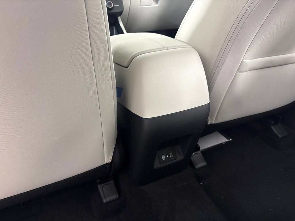 New 2026 Hyundai Tucson SE w/ Tow & Go Package FWD image 24