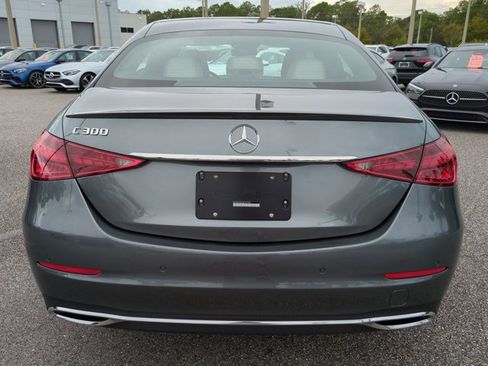 Used 2025 Mercedes-Benz C 300 Sedan image 5