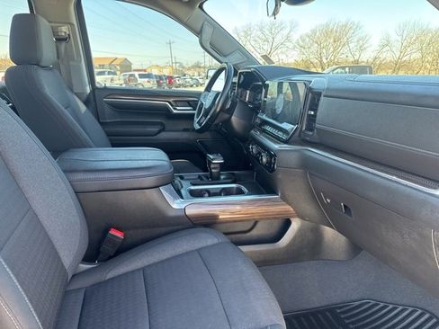 Used 2023 Chevrolet Silverado 1500 LT image 19