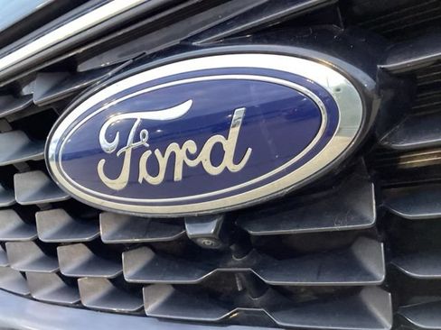 Used 2023 Ford Escape Active w/ Tech Pack #2 AWD/4WD image 3