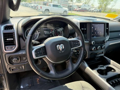 Used 2022 RAM 1500 Big Horn AWD/4WD image 13