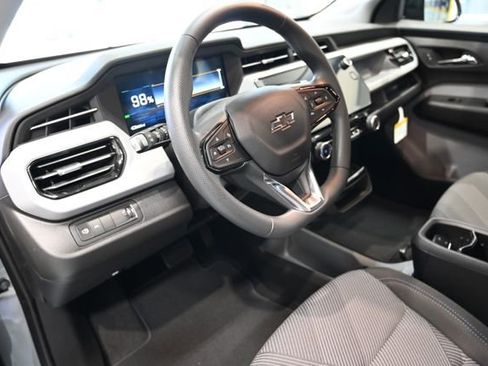 New 2027 Chevrolet Bolt LT FWD image 18