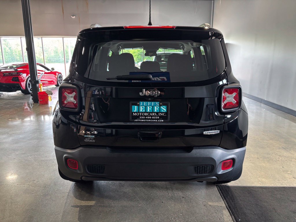 Used 2020 Jeep Renegade Latitude w/ Cold Weather Group AWD/4WD image 6