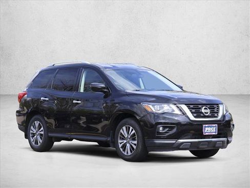 Used 2018 Nissan Pathfinder SV w/ SV All Weather Package AWD/4WD image 3