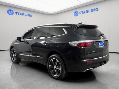 Certified 2022 Buick Enclave Essence w/ Experience Buick Package FWD image 6