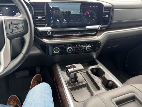 Used 2022 GMC Sierra 1500 Elevation w/ LPO, Elevation Black Package image 22