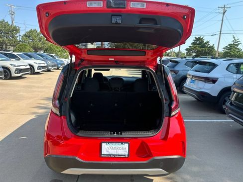 Used 2023 Kia Soul LX FWD image 20