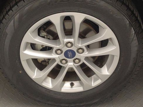 Used 2020 Ford Escape SE image 31