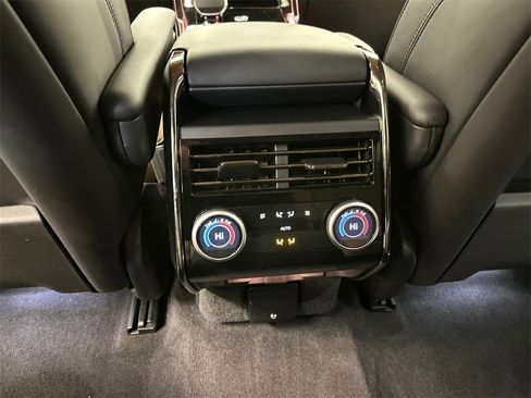 Used 2025 Land Rover Range Rover Sport Autobiography image 16